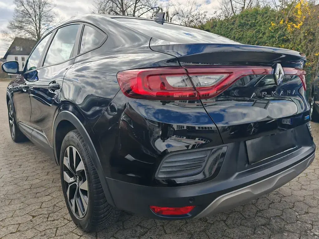 Gebraucht Renault Arkana 143 PS (105 kW) 2022 Schwarz SUV