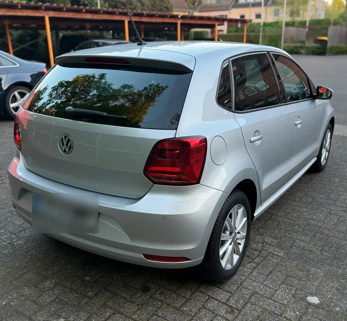 Gebraucht VW Polo LOUNGE 75 PS (55 kW) 2016 Silber Kleinwagen