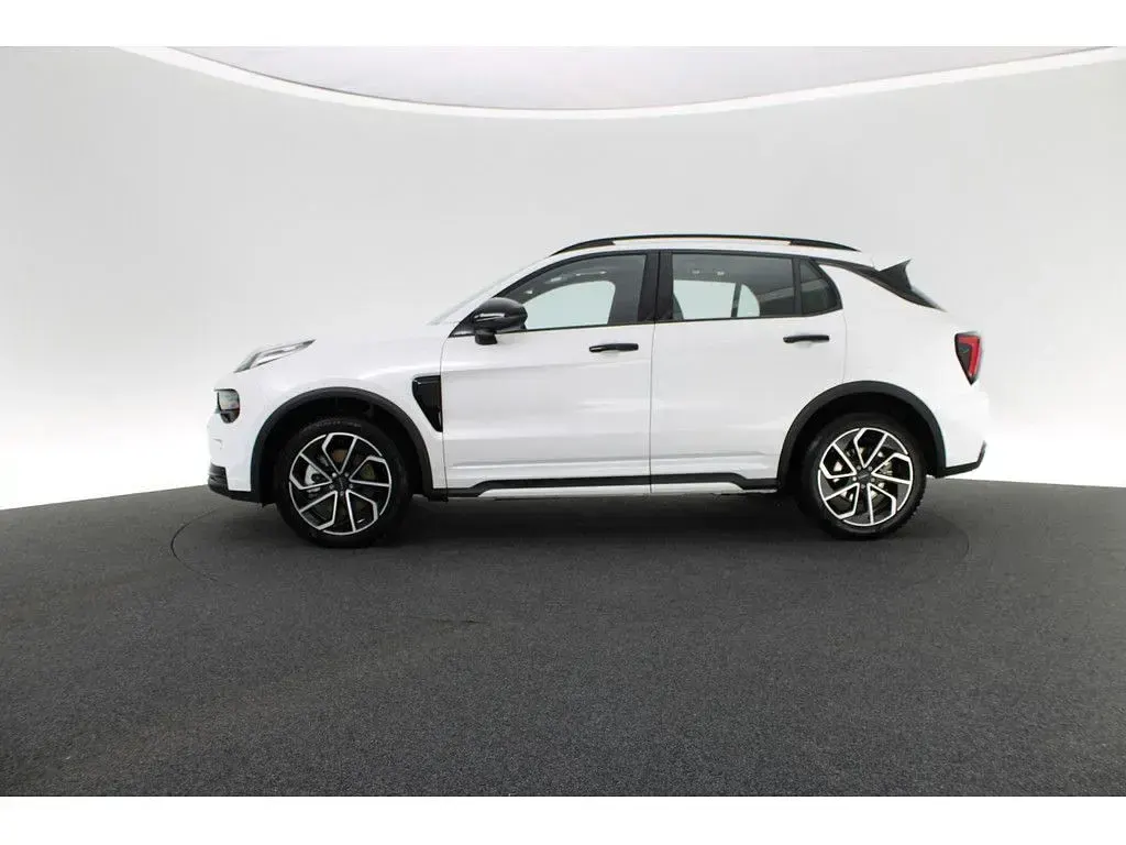 Gebraucht Lynk & Co 01 280 PS (205 kW) 2026 Außenfarbe crystal white SUV