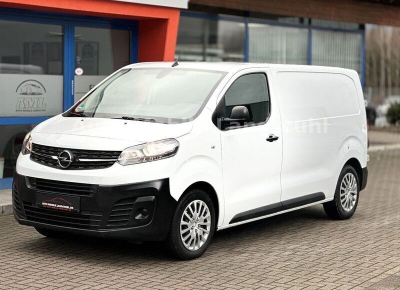 Weiß Gebraucht 2023 Opel Vivaro Edition Van | 18.999 € (Superpreis) - Bild 1/4