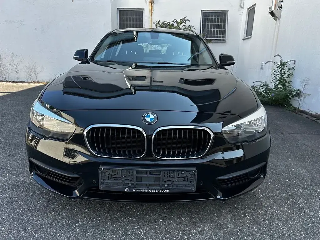 Gebraucht BMW 118 Performance 136 PS (100 kW) 2019 Schwarz Limousine