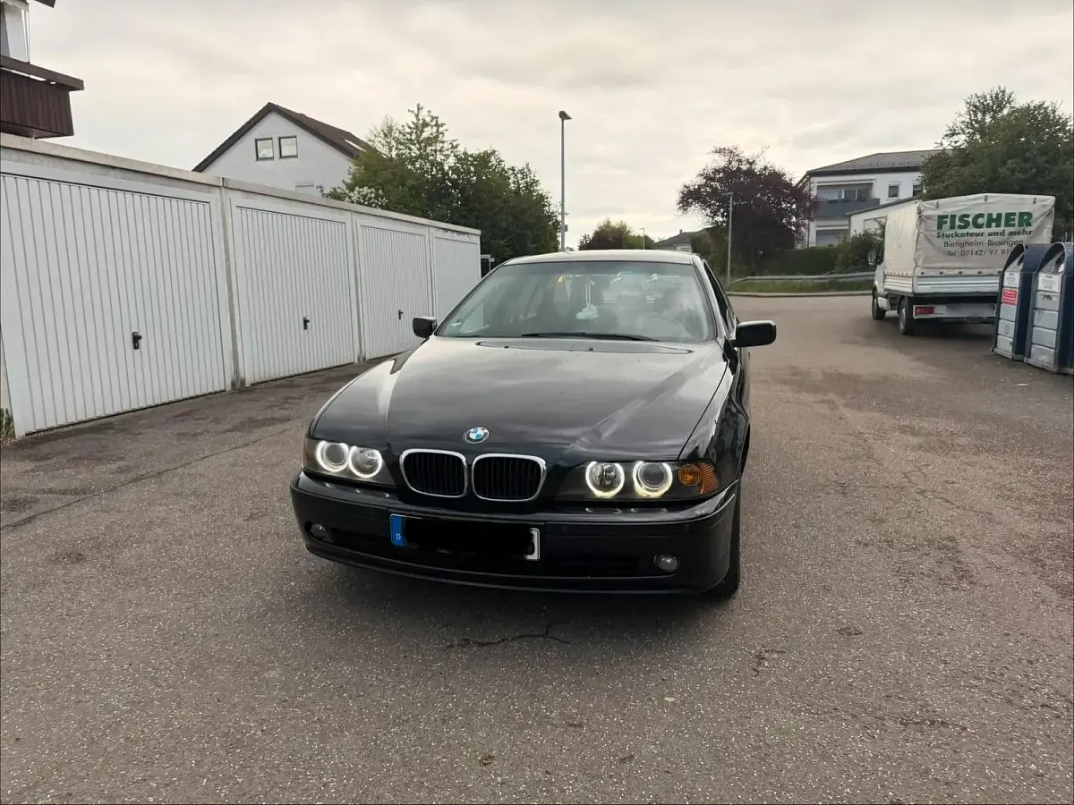Gebraucht BMW 530 Basis 231 PS (169 kW) 2001 Schwarz Limousine