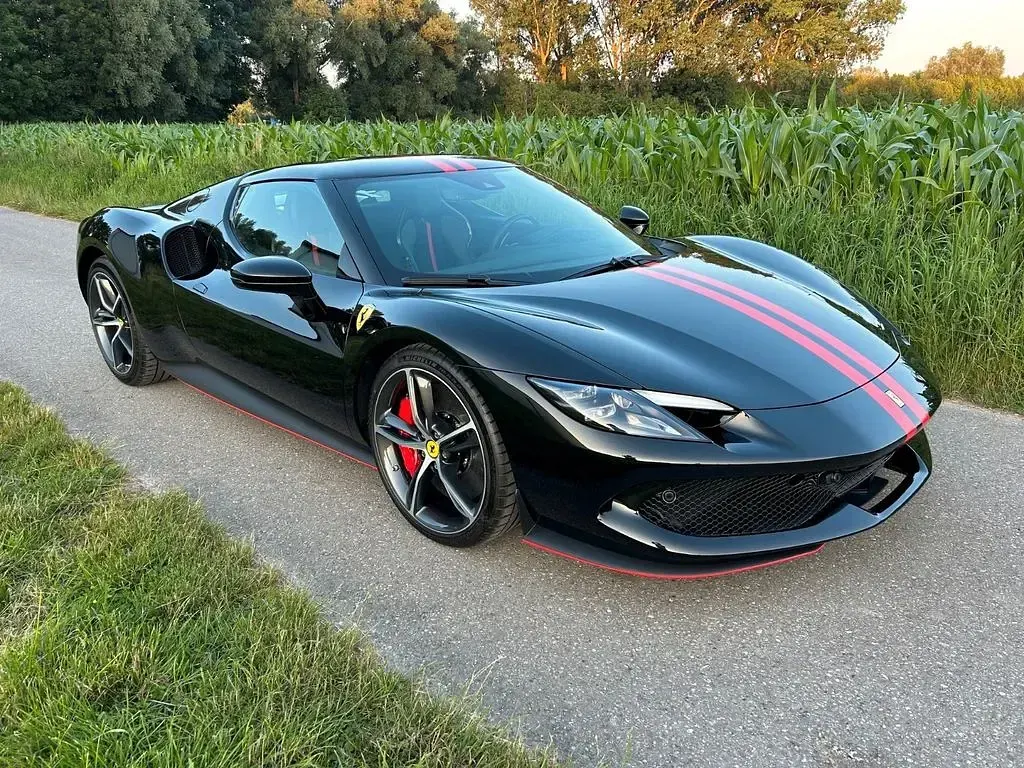 Gebraucht Ferrari 296 829 PS (609 kW) 2024 Schwarz