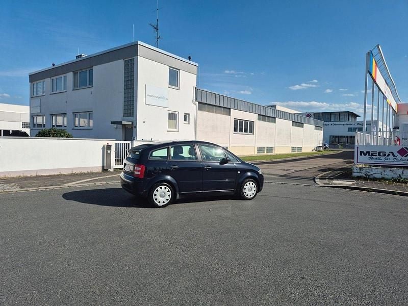 Gebraucht Audi A2 75 PS (55 kW) 2001 Blau Kleinwagen