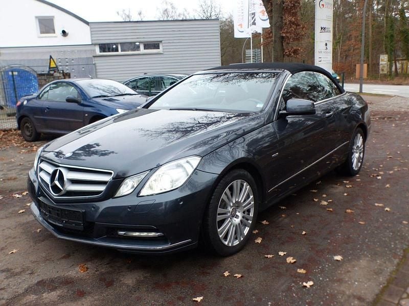 Second-hand Mercedes E200 184 CP (135 kW) 2011 Gri Cabrio