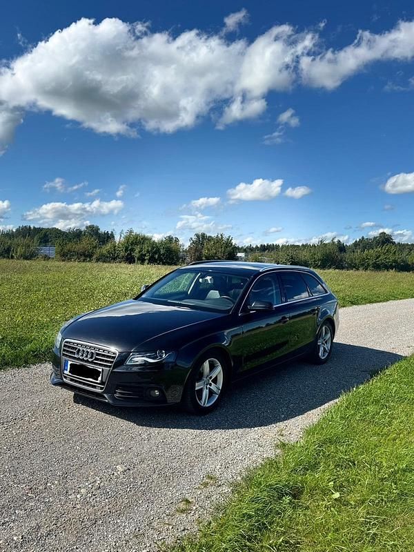 Schwarz Gebraucht 2009 Audi A4 Comfort Kombi | 5.700 € (Superpreis) - Bild 1/4