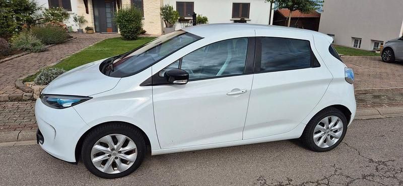 Gebraucht Renault Zoe Intens 64 kW (88 PS) 2014 Weiß Kleinwagen