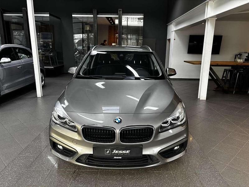 Gebraucht BMW 218 136 PS (100 kW) 2015 Platinsilber metallic Van / Kleinbus