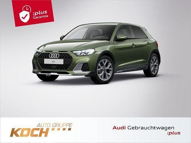 Distriktgrün metallic Gebraucht 2023 Audi A1 S-Line Limousine | 22.890 € (Fairer Preis) - Bild 1/2