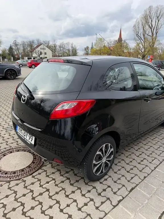 Gebraucht Mazda 2 Active 75 PS (55 kW) 2010 Schwarz Kleinwagen