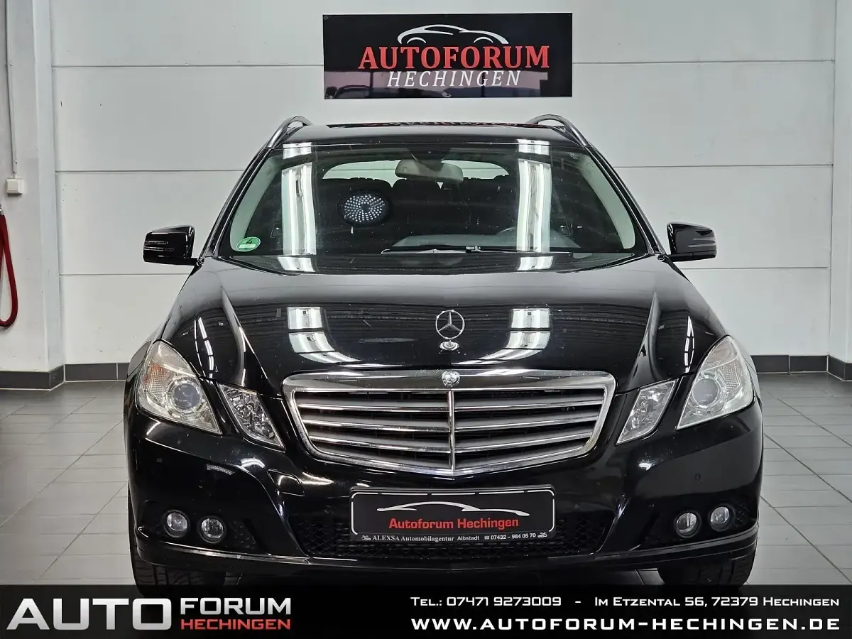 Gebraucht Mercedes E200 184 PS (135 kW) 2010 Schwarz Kombi