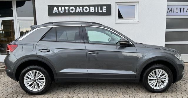 Usata VW T-Roc Life 150 CV (110 kW) 2023 Grigio SUV
