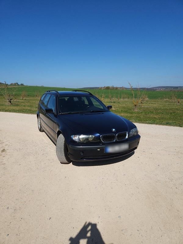 Gebraucht BMW 318 143 PS (105 kW) 2004 Blau Kombi