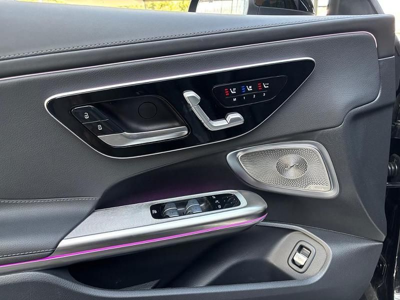 Gebraucht Mercedes CLE220 197 PS (144 kW) 2026 Metalliclack obsidianschwarz Cabrio