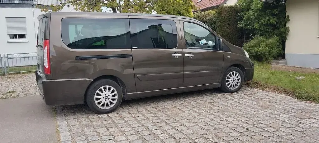 Używany Citroën Jumpy 163 KM (119 kW) 2013 Brązowy Minivan