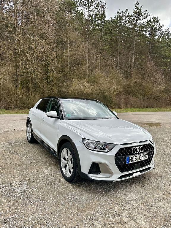 Gebraucht Audi A1 Ambiente 150 PS (110 kW) 2025 Weiß SUV