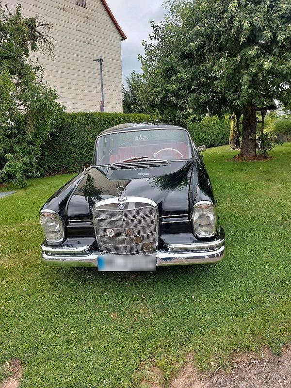 Gebraucht Mercedes W111 120 PS (88 kW) 1966 Schwarz Limousine