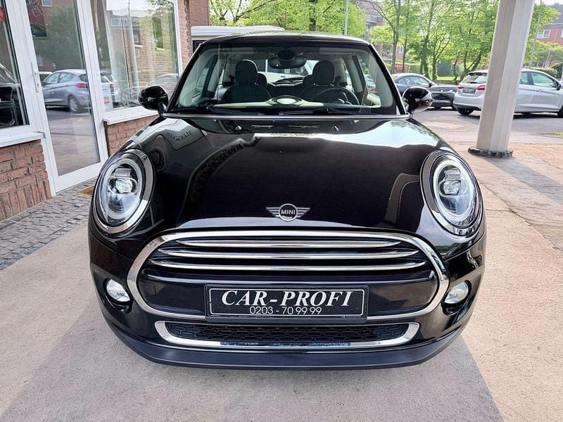 Second-hand Mini Cooper 136 CP (100 kW) 2018 Negru Hatchback