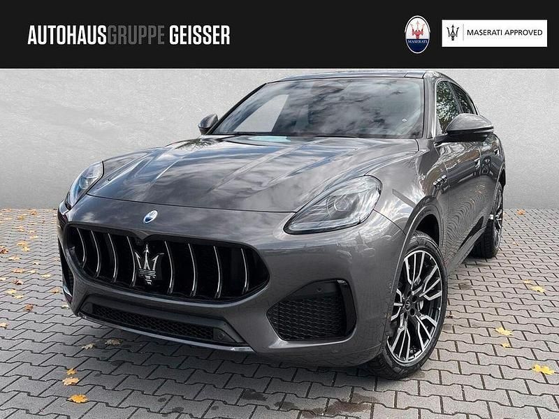 Neu Maserati Grecale 300 PS (220 kW) 2025 Grigio lava SUV