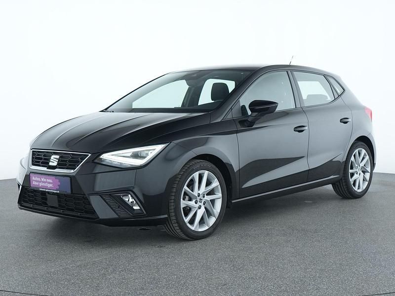 Mitternachtsschwarz Gebraucht 2022 Seat Ibiza FR Limousine | 15.457 € (Fairer Preis) - Bild 1/4