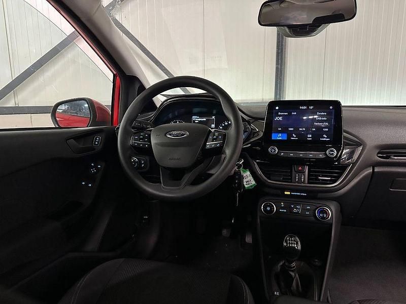 Gebraucht Ford Fiesta 101 PS (74 kW) 2022 Rot Kleinwagen