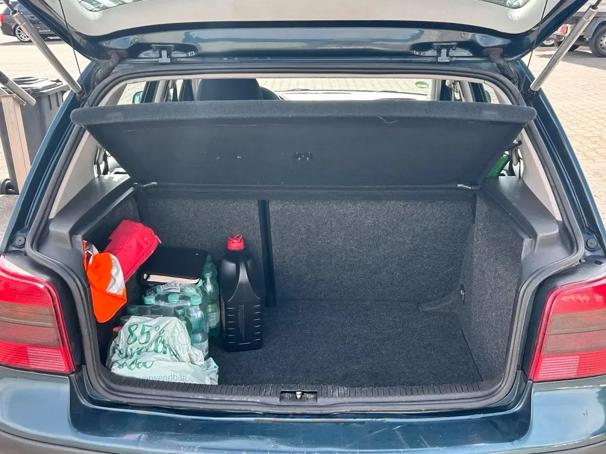 Gebraucht VW Golf IV Edition 75 PS (55 kW) 2001 Grün Limousine