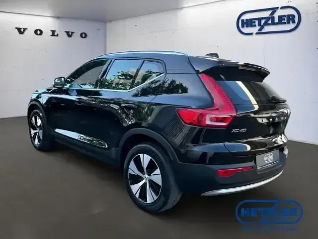 Gebraucht Volvo XC40 Core 82 PS (60 kW) 2022 Schwarz SUV