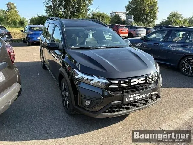Gebraucht Dacia Jogger Expression 141 PS (103 kW) 2025 Schwarz Van / Kleinbus