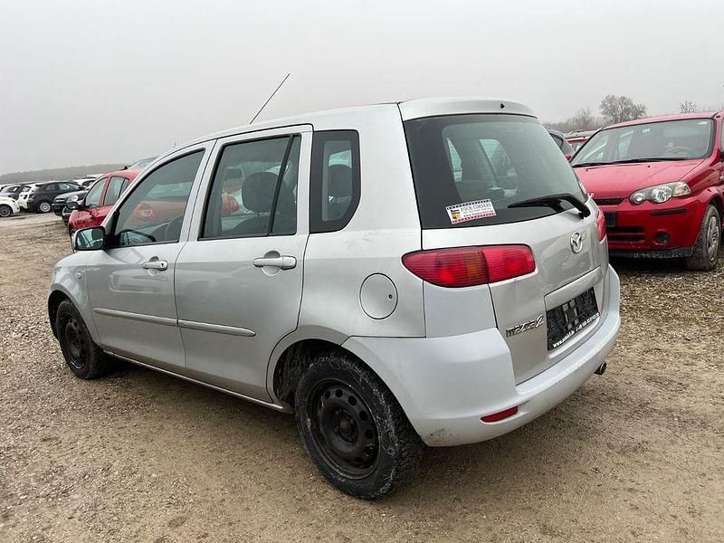 Gebraucht Mazda 2 Active 80 PS (58 kW) 2005 Silber Limousine