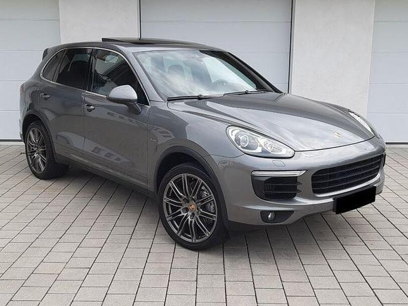 Gebraucht Porsche Cayenne S 385 PS (283 kW) 2016 Meteorgraumetallic SUV