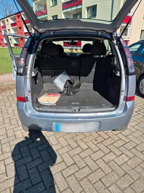 Używany Opel Meriva 100 KM (73 kW) 2006 Szary Minivan