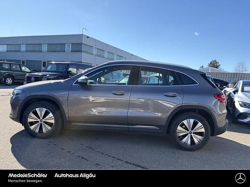 Gebraucht Mercedes EQA350 Progressive 214 kW (292 PS) 2024 Lack mountaingrau SUV