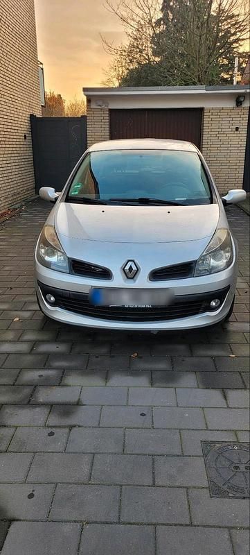 Silber Gebraucht 2007 Renault Clio II Authentique Kleinwagen | 2.100 € (Etwas zu teuer) - Bild 1/4