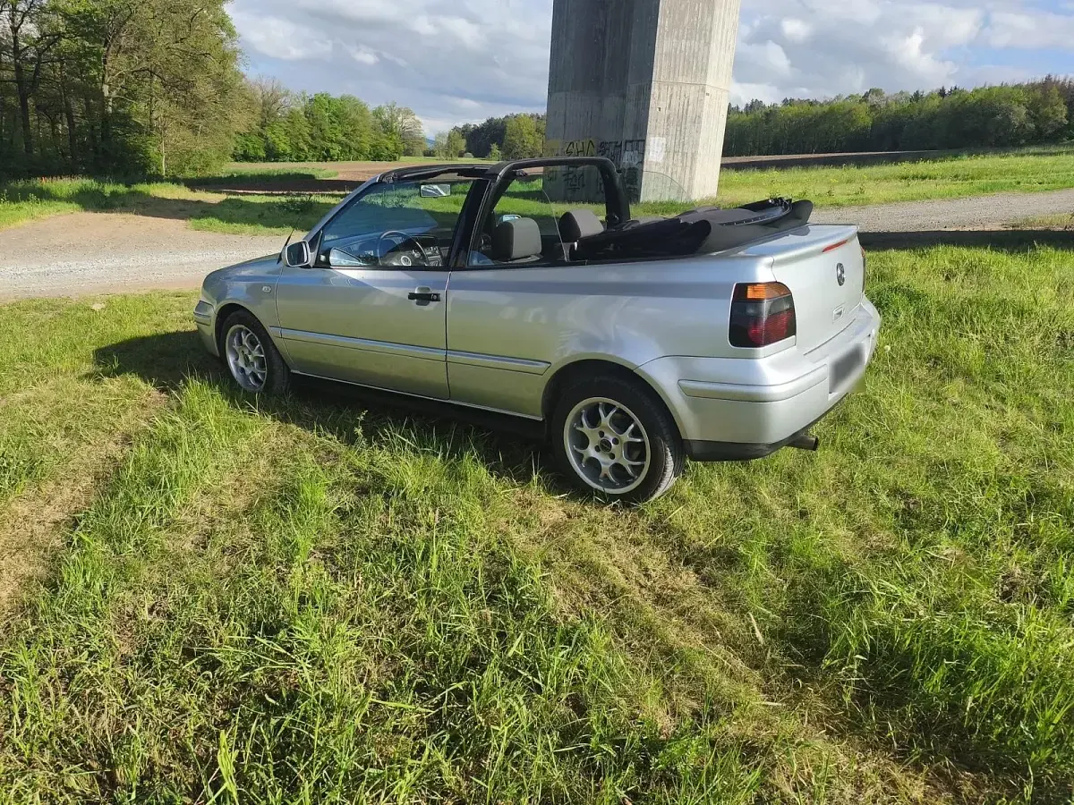 Occasion VW Golf 116 ch (85 kW) 2002 Argent Cabriolet