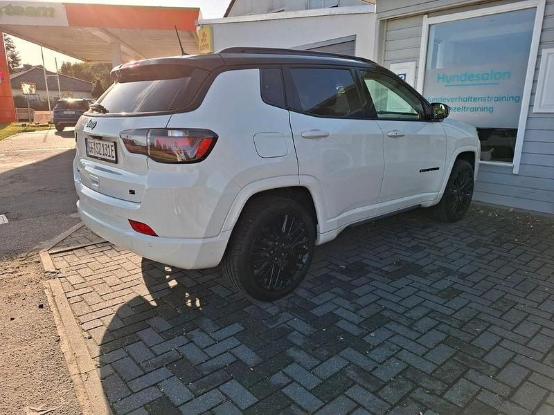 Gebraucht Jeep Compass 241 PS (177 kW) 2022 Weiß SUV