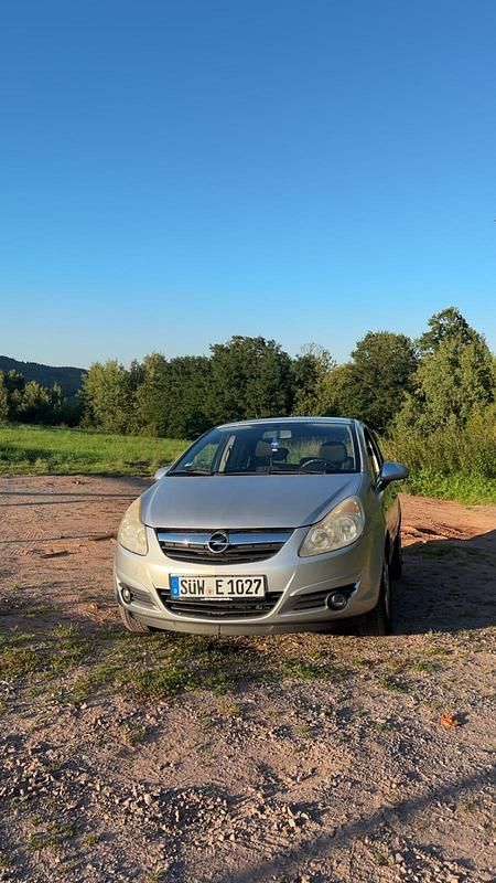 Grau Gebraucht 2006 Opel Corsa Kleinwagen | 1.500 € (Fairer Preis) - Bild 1/4