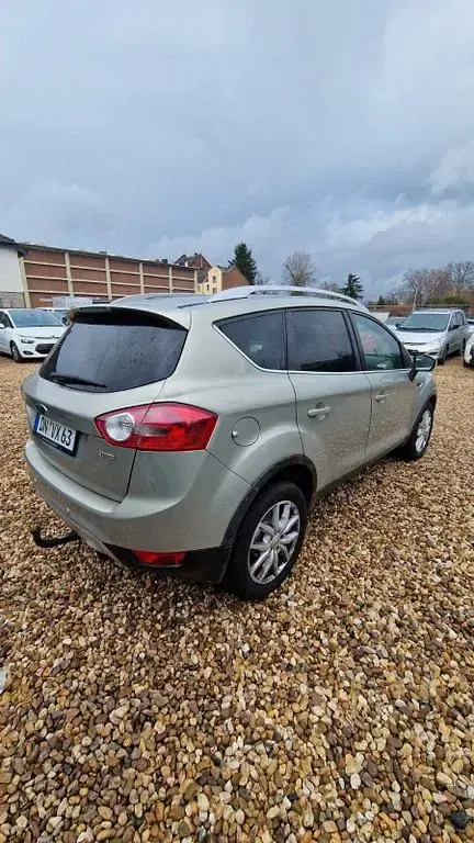 Usado Ford Kuga Trend 140 HP (102 kW) 2010 Dourado SUV