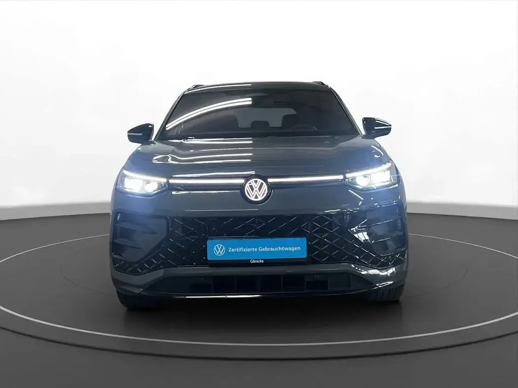 Gebraucht VW Tayron R-line 272 PS (200 kW) 2025 Grau SUV