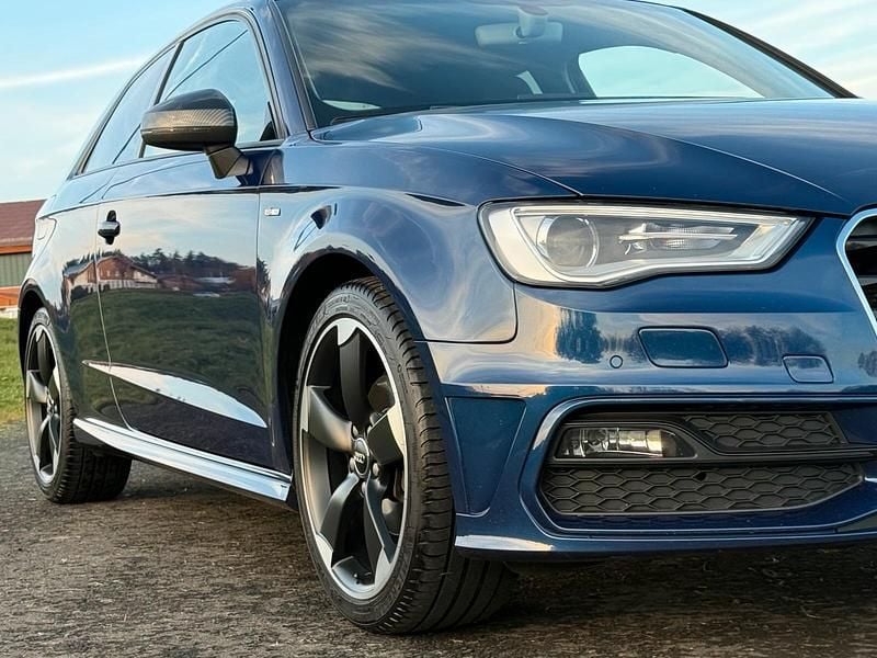 Gebraucht Audi A3 S-Line 150 PS (110 kW) 2016 Blau Limousine