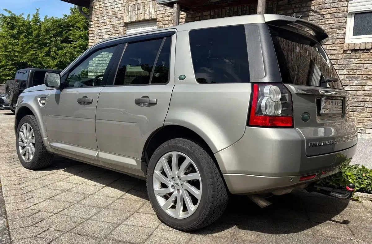 Gebraucht Land Rover Freelander 2 HSE 190 PS (139 kW) 2011 Beige SUV