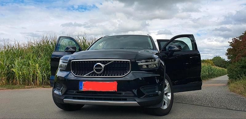 Schwarz Gebraucht 2019 Volvo XC40 SUV | 18.500 € (Guter Preis) - Bild 1/4