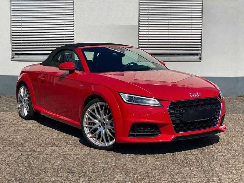 Rot Gebraucht 2019 Audi TT Roadster S-Line Cabrio | 29.500 € (Guter Preis) - Bild 1/4