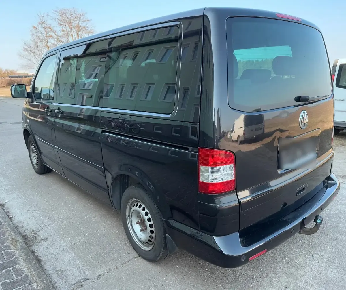 Gebraucht VW Multivan 174 PS (127 kW) 2004 Schwarz Van / Kleinbus