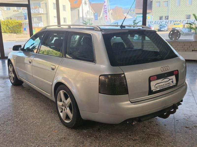 Usado Audi A6 Performance 179 HP (131 kW) 2003 Prateado Carrinha