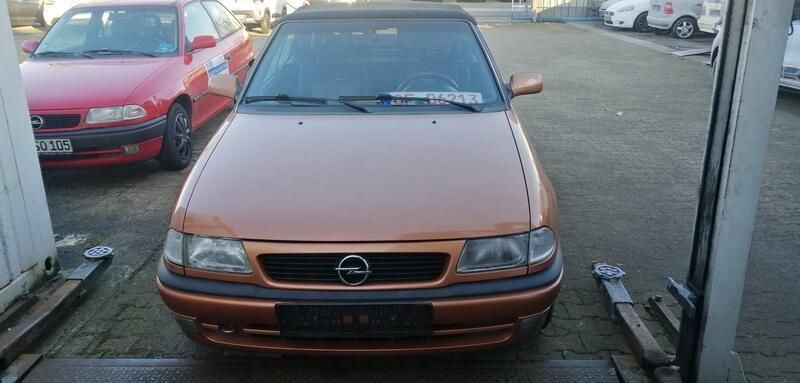 Gold Gebraucht 1998 Opel Astra Cabriolet Edition Cabrio | 1.600 € - Bild 1/4