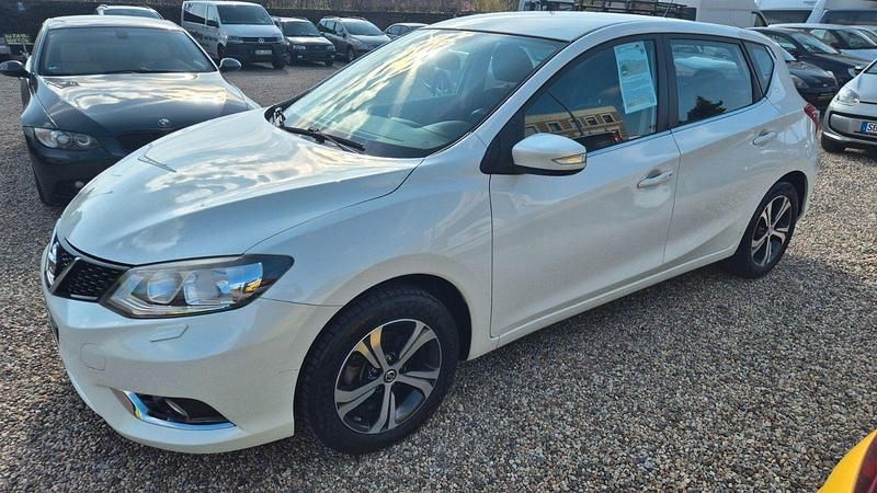 Weiß Gebraucht 2014 Nissan Pulsar Acenta Limousine | 8.990 € (Etwas zu teuer) - Bild 1/4