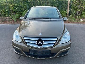 Grün Gebraucht 2009 Mercedes B200 Van / Kleinbus | 4.900 € (Guter Preis) - Bild 1/4