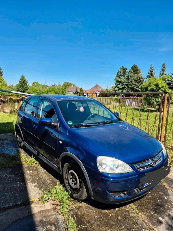 Blau Gebraucht 2006 Opel Corsa Kleinwagen | 500 € (Superpreis) - Bild 1/4