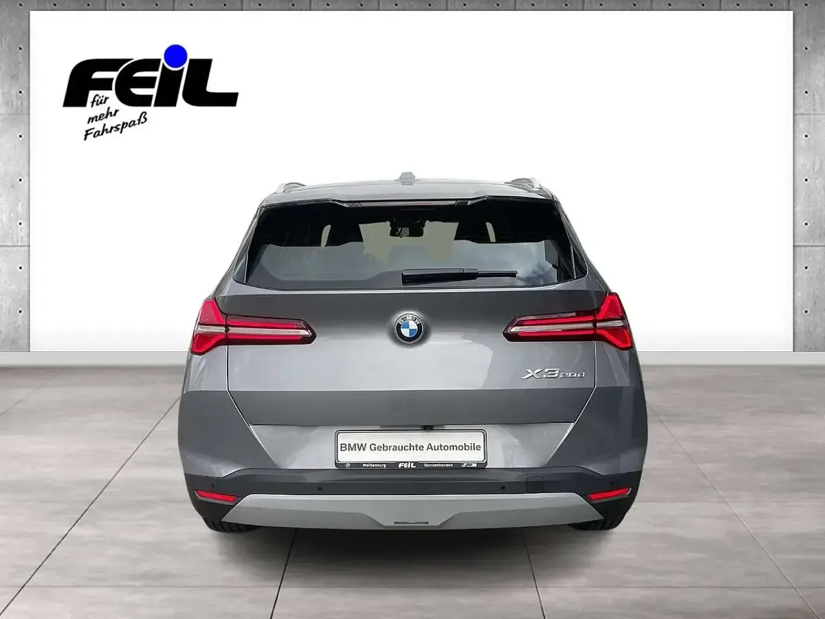 Gebraucht BMW X3 Sport Line 197 PS (144 kW) 2025 Skyscraper grau SUV