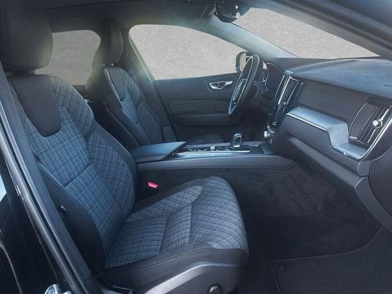 Gebraucht Volvo XC60 Core 349 PS (256 kW) 2025 Onyx schwarz SUV